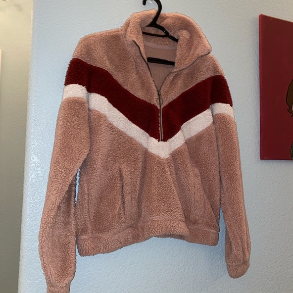 Abercrombie & Fitch Sherpa Pullover - Picture 2 of 4